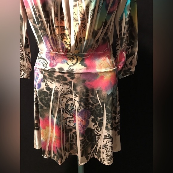 NEW BOTIQUE DRESS 👗 GORGEOUS & SEXY SILKY DRESS BY SYMPHONY SIZE SMALL. - Picture 4 of 6